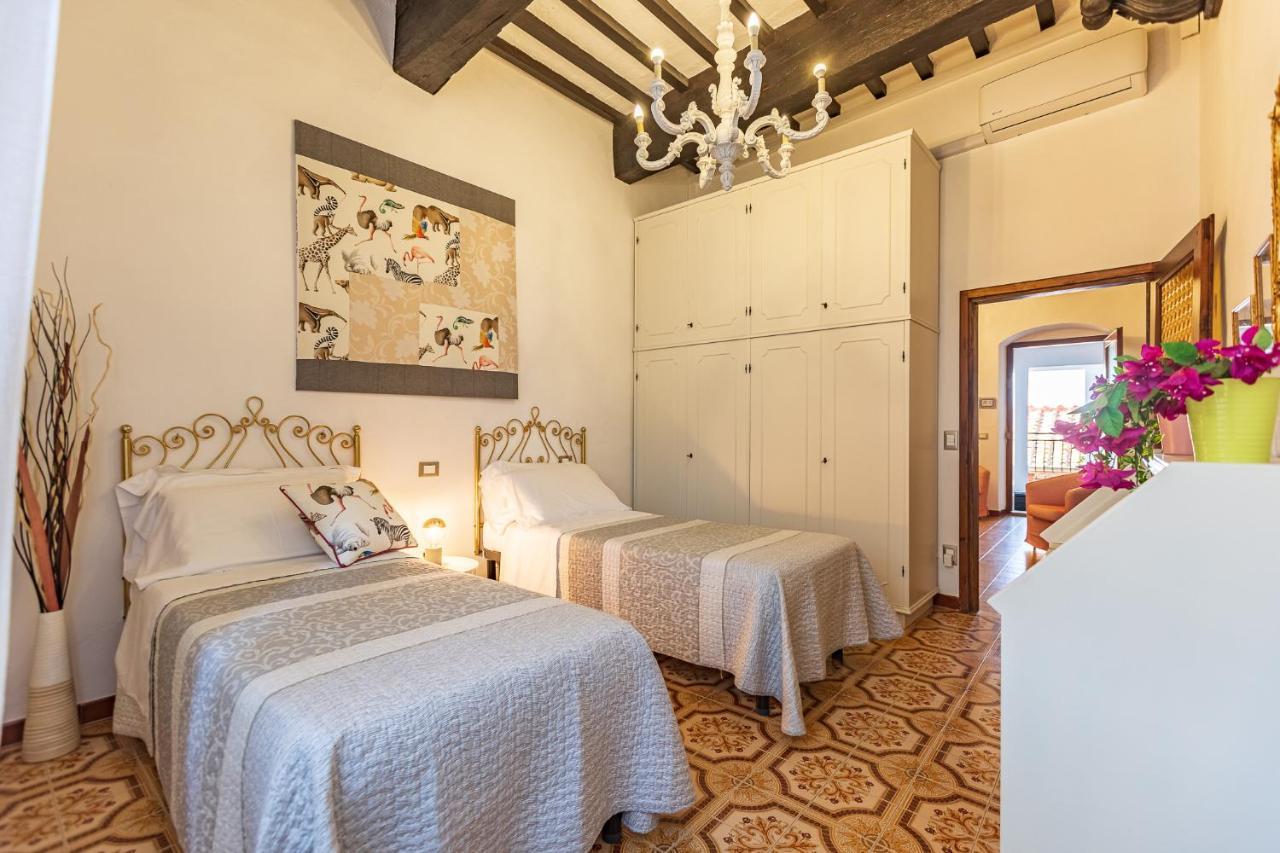 Il Borgo Antico Apartment *